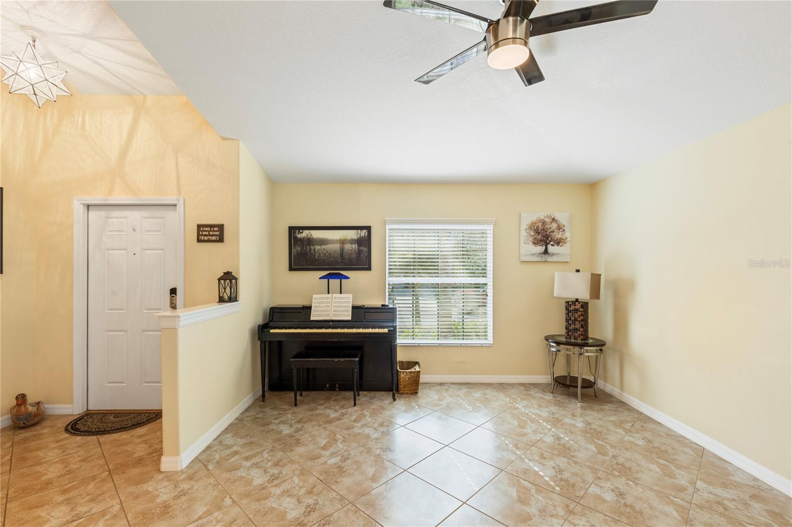 Image 6 of 43 For 10111 Penwood Way