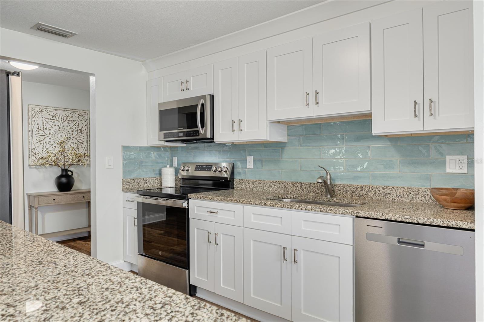 Image 5 of 31 For 271 Sweetgum Court