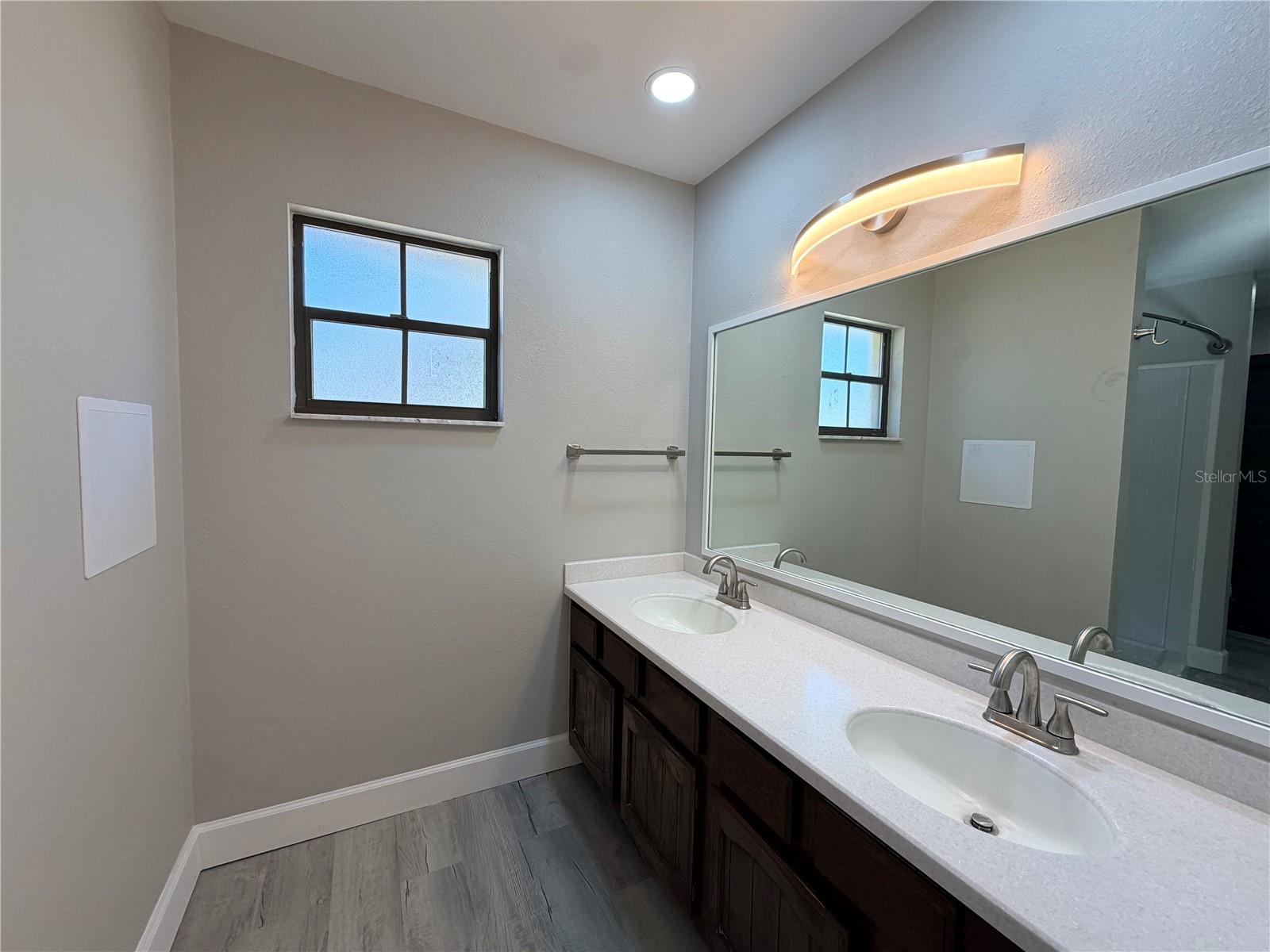 Image 34 of 50 For 35324 Blanton Road