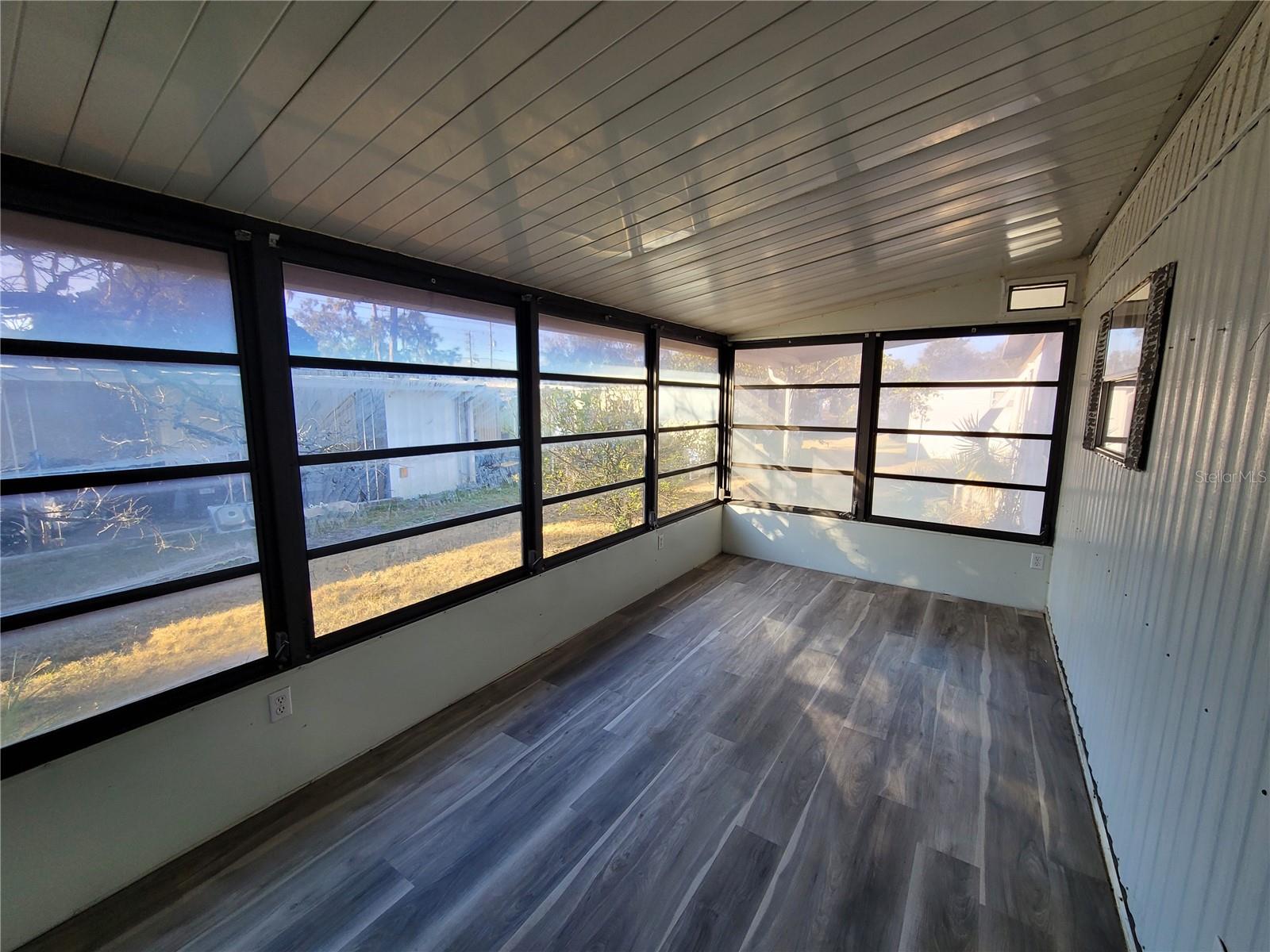 Image 21 of 30 For 5021 Hill Drive