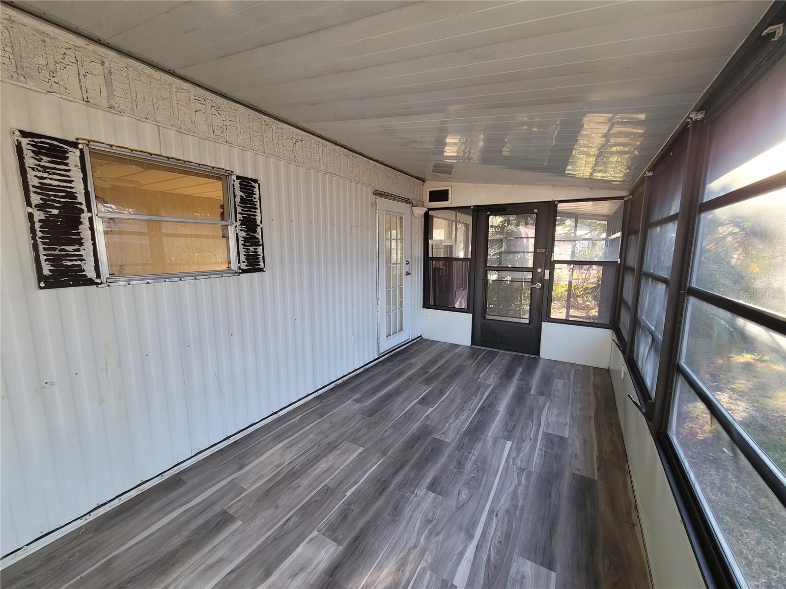 Image 22 of 30 For 5021 Hill Drive