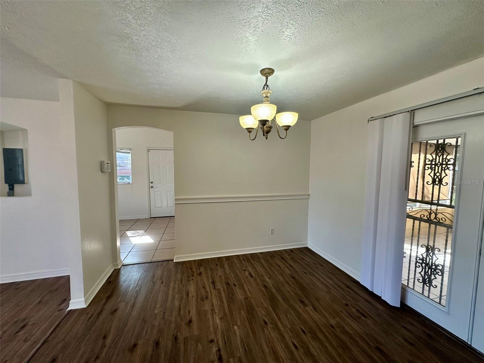 Image 11 of 76 For 820 Martin L King Jr Avenue