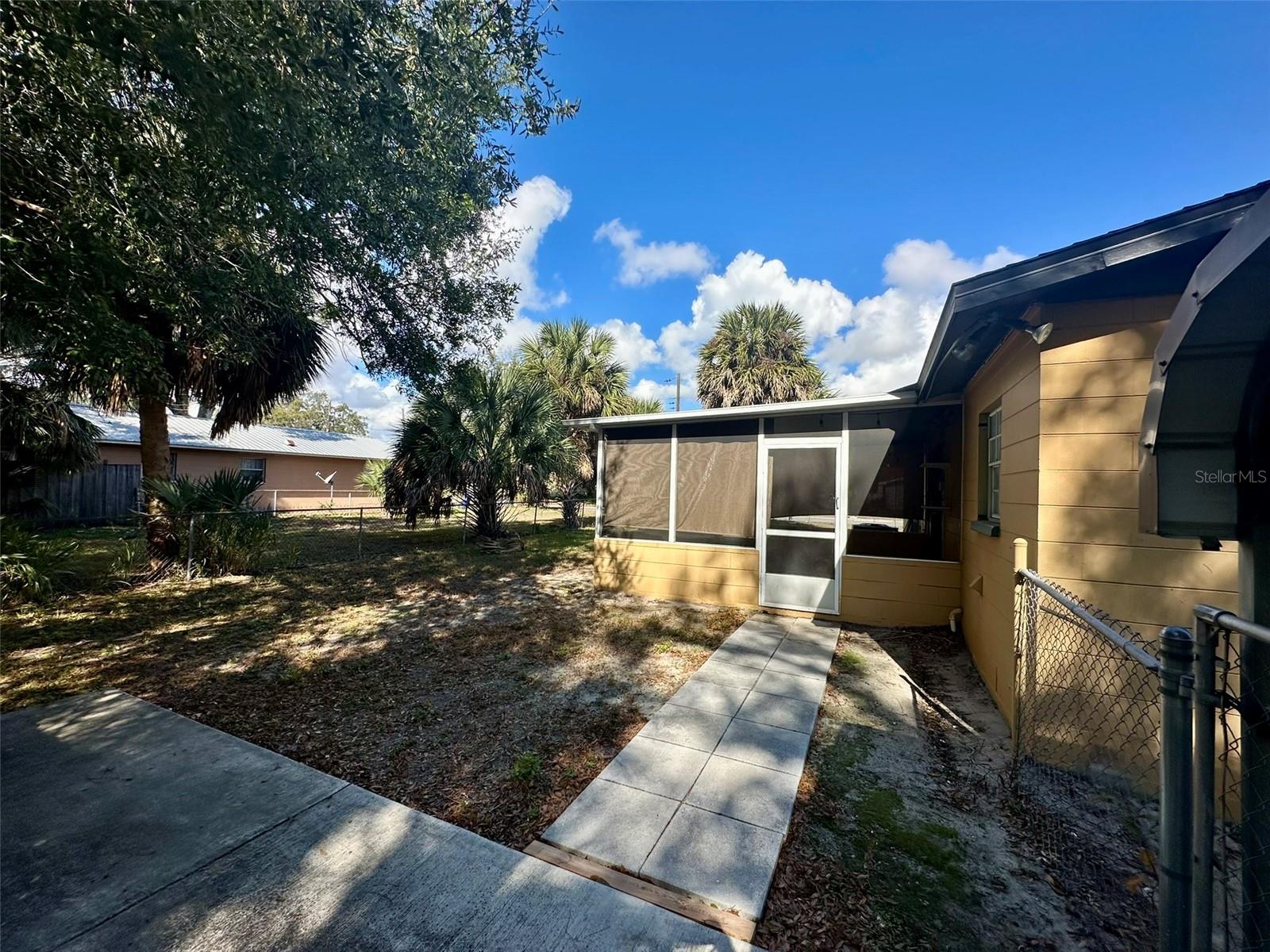 Image 25 of 76 For 820 Martin L King Jr Avenue