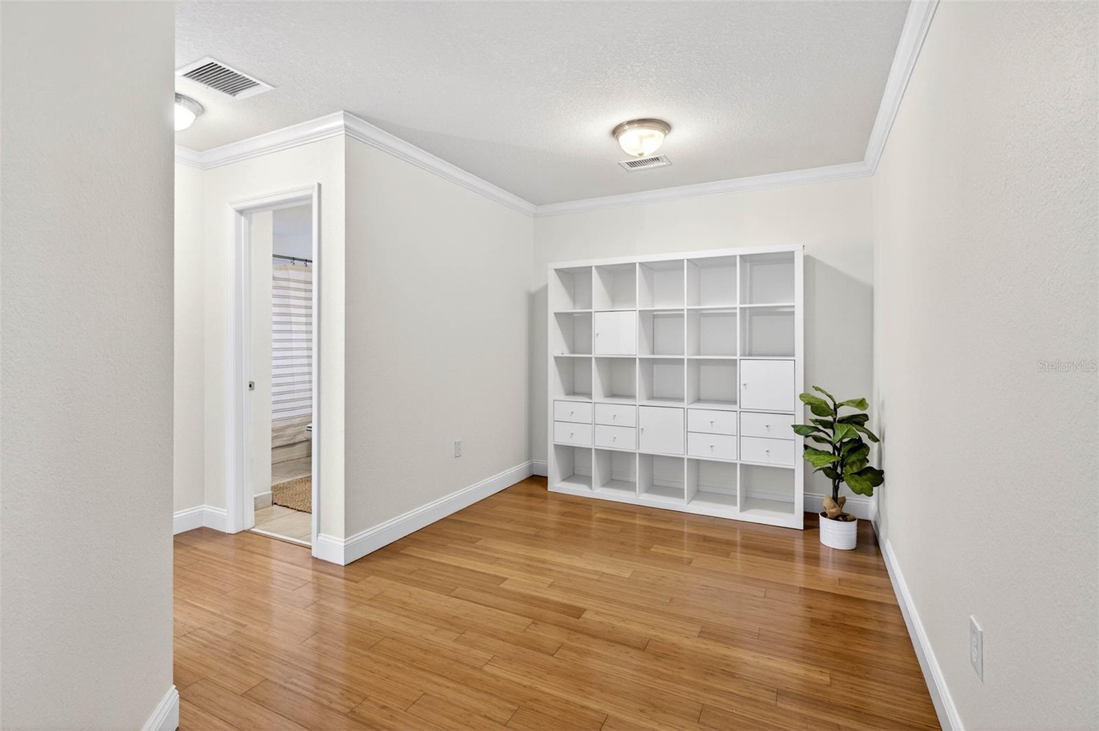 Image 18 of 48 For 9836 Park Village Drive