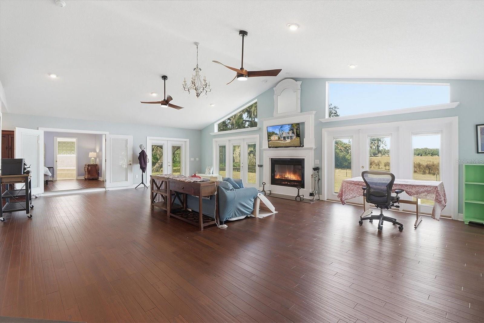 Image 34 of 44 For 8921 Sweetwater Drive