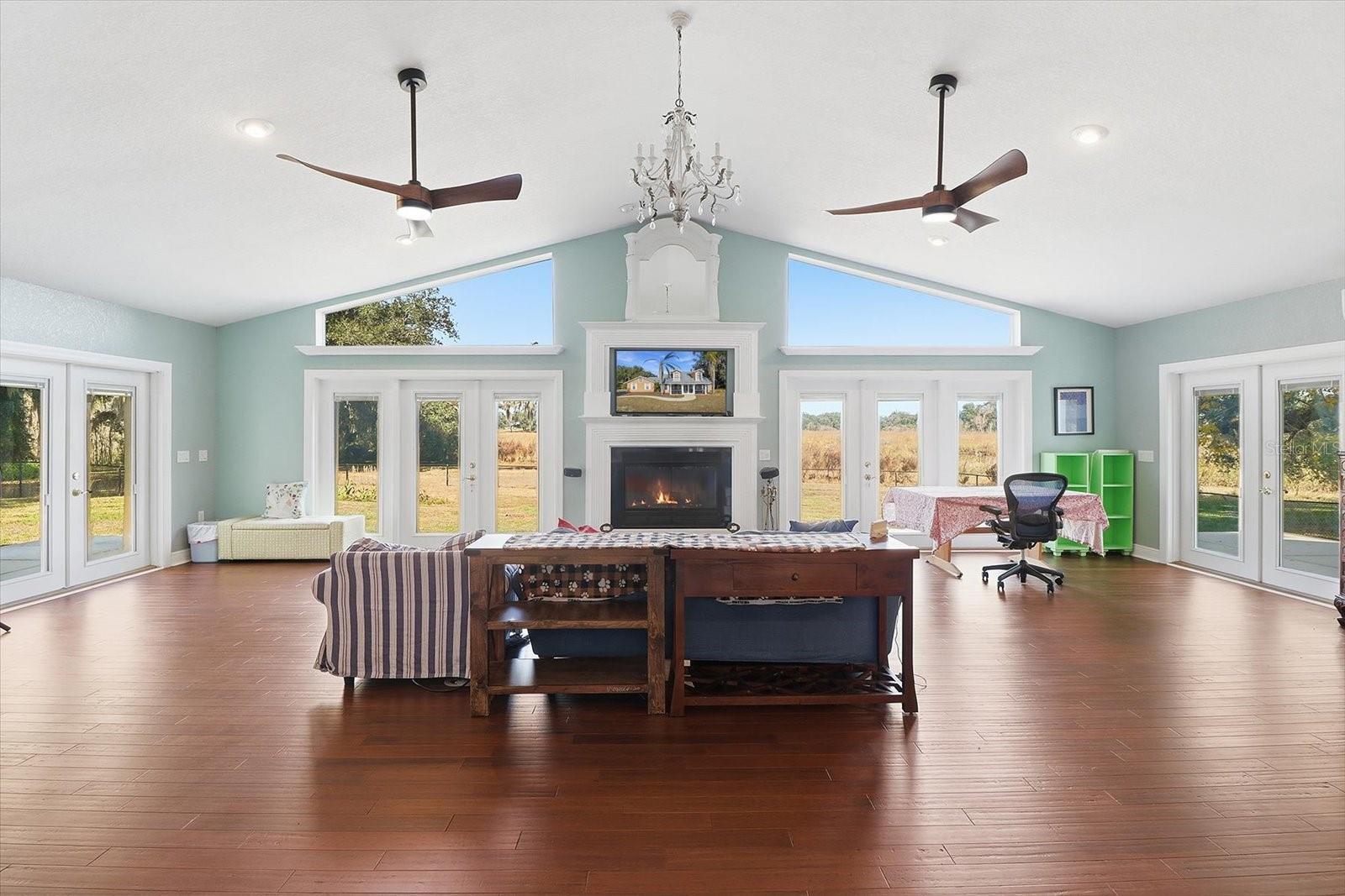 Image 35 of 44 For 8921 Sweetwater Drive