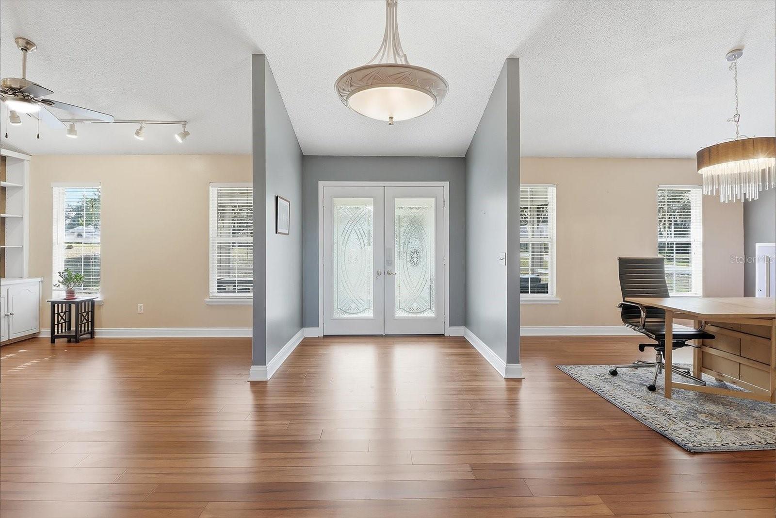 Image 8 of 44 For 8921 Sweetwater Drive