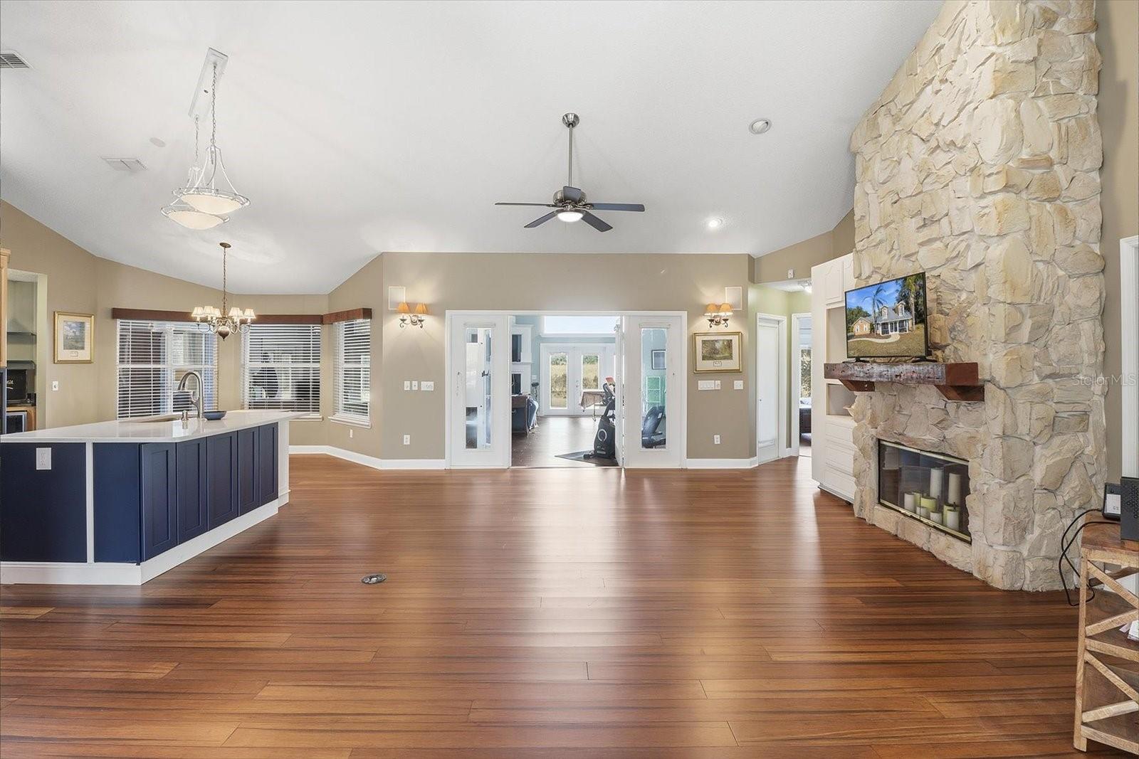 Image 9 of 44 For 8921 Sweetwater Drive