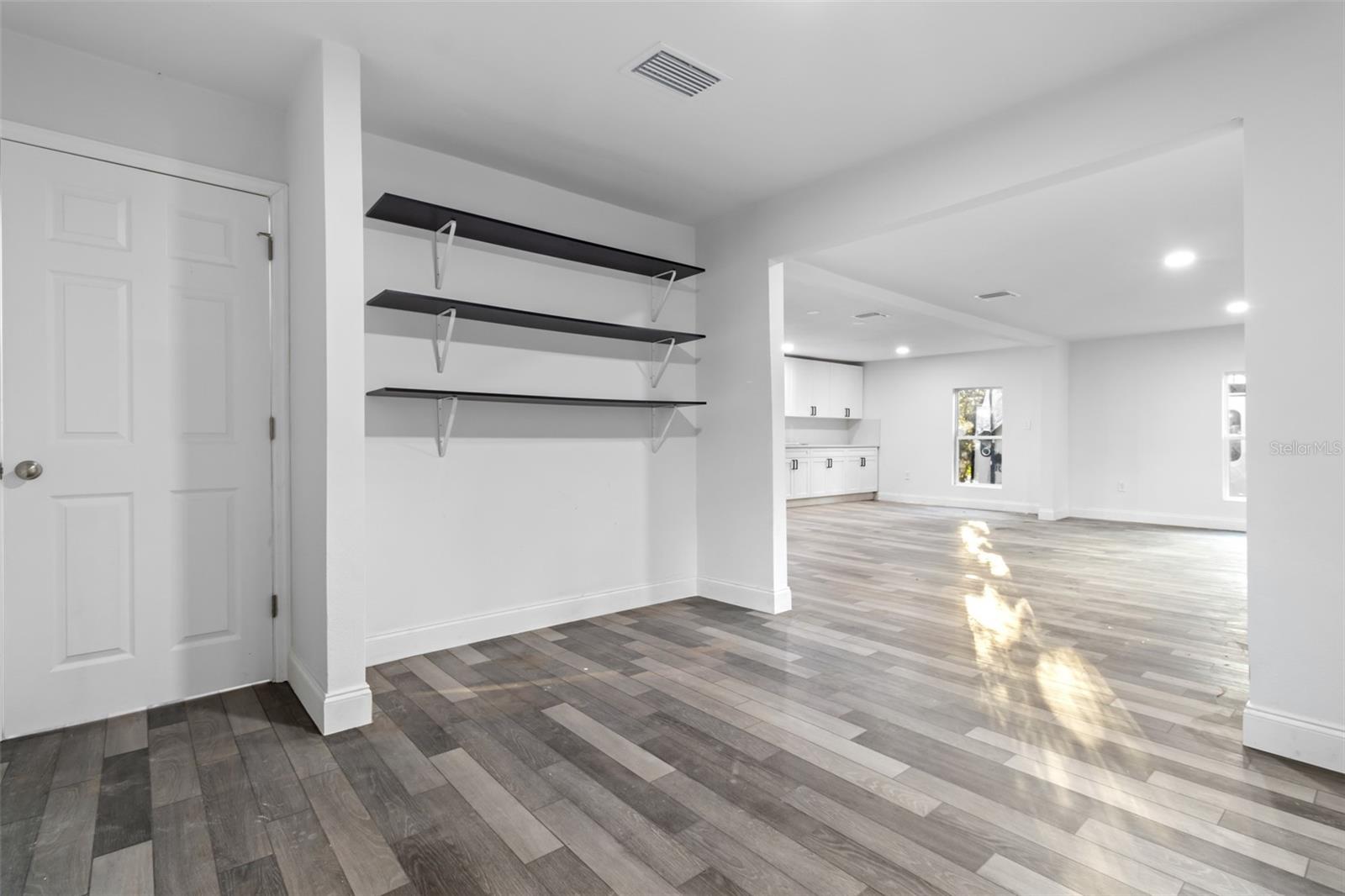 Image 9 of 28 For 18186 Ferry Avenue