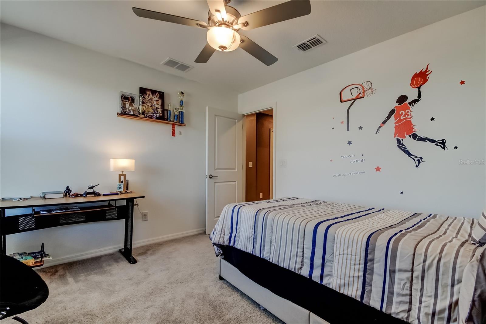 Image 54 of 72 For 6469 Bar S Bar Trail