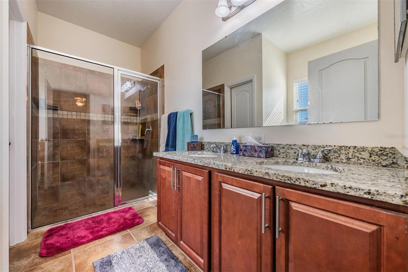 Image 18 of 39 For 4712 Doyle Drive