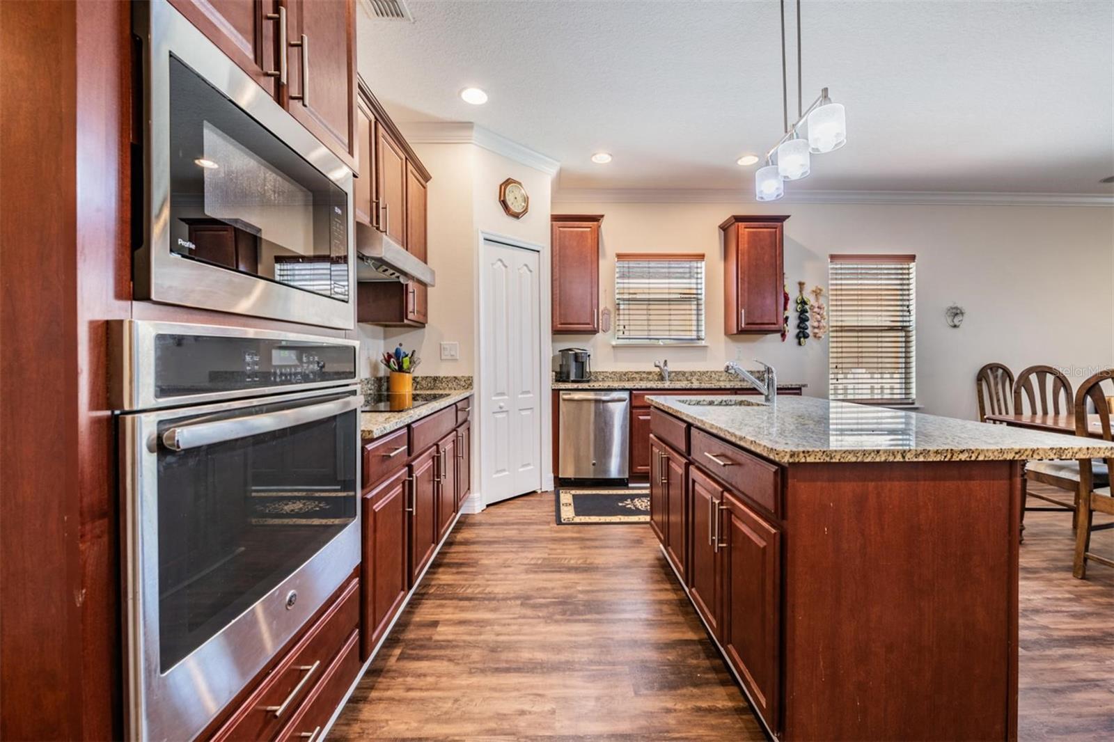 Image 6 of 39 For 4712 Doyle Drive