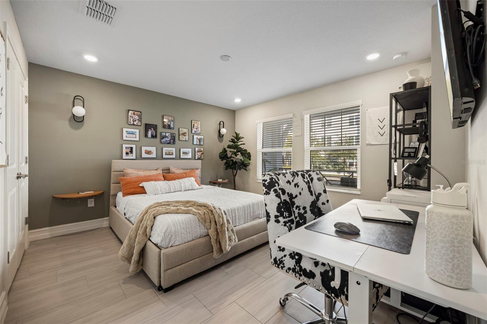 Image 10 of 83 For 5351 Bridge Street 2