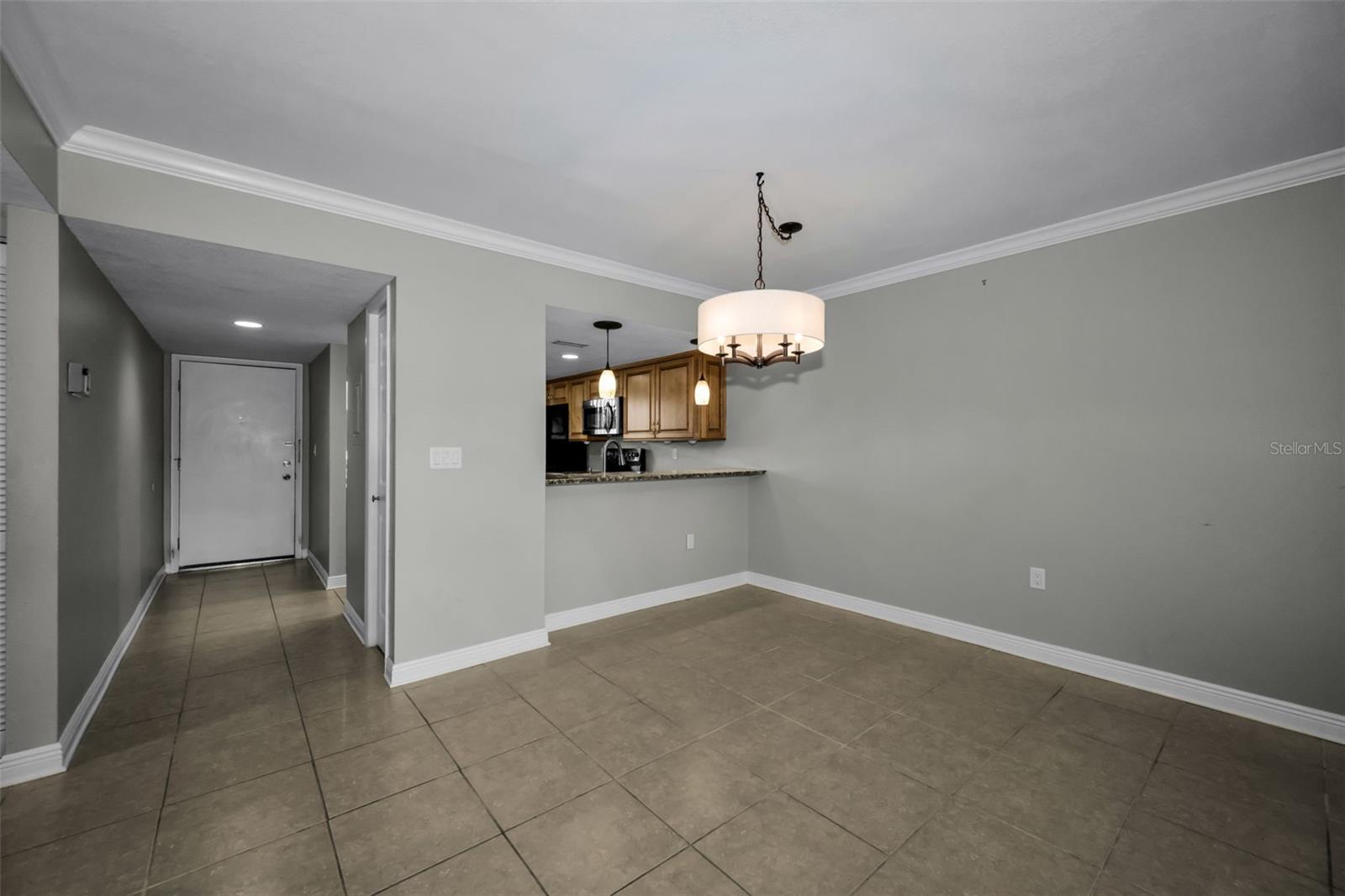 Image 22 of 55 For 103 Camille Court 51