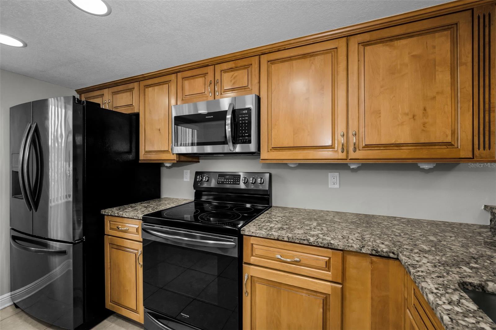 Image 26 of 55 For 103 Camille Court 51