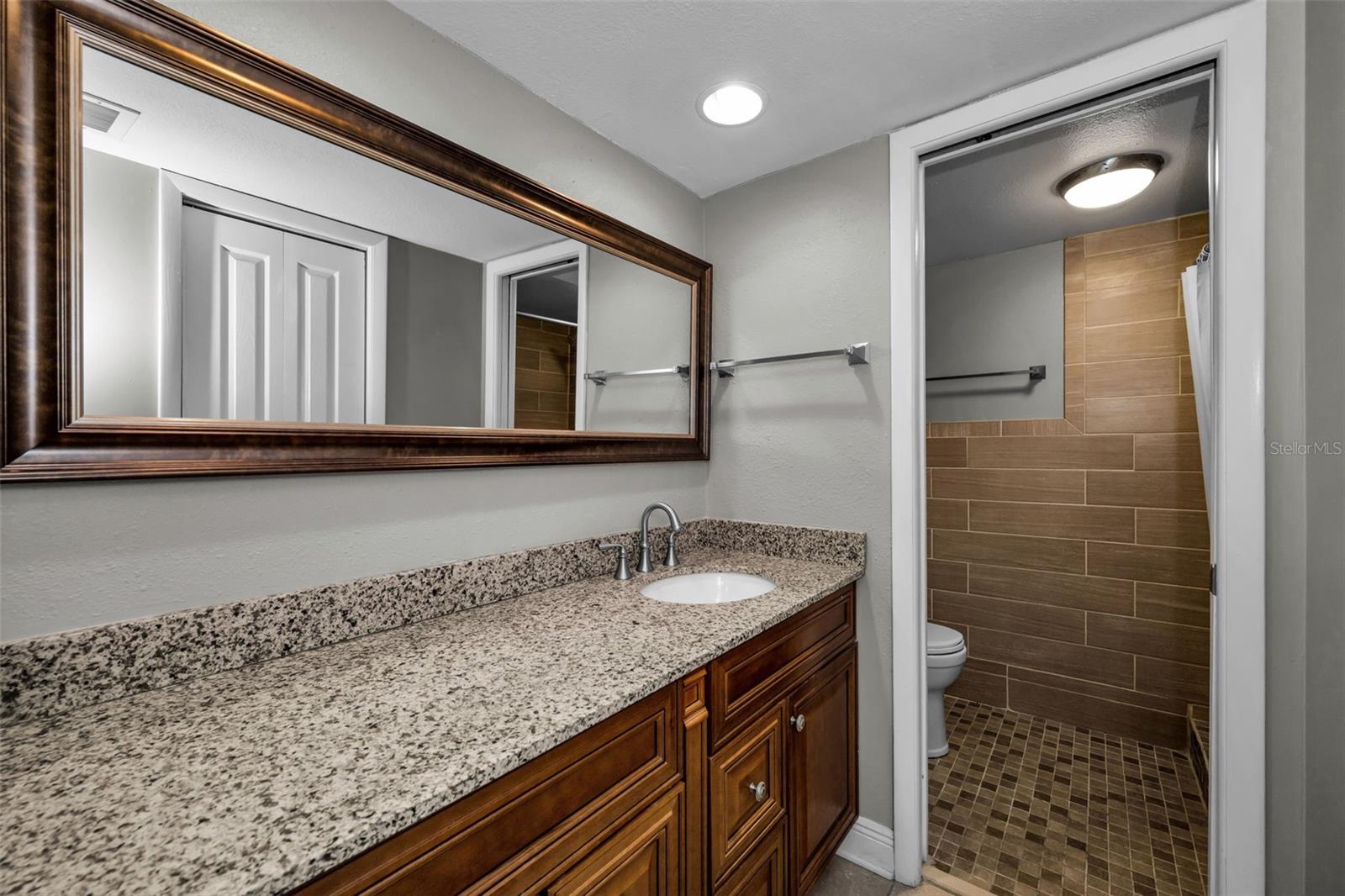 Image 30 of 55 For 103 Camille Court 51