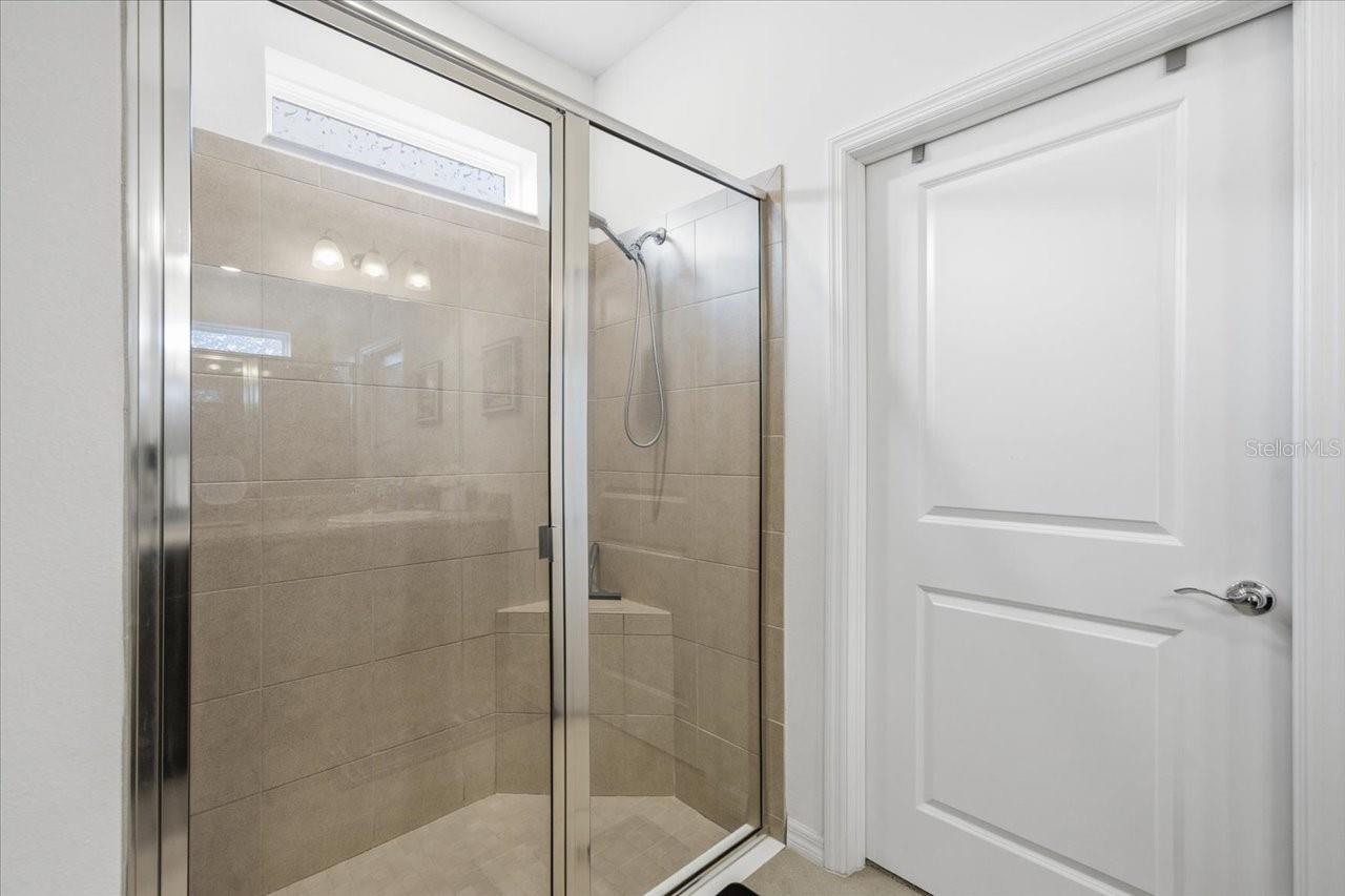 Image 33 of 54 For 13766 Hunting Creek Place