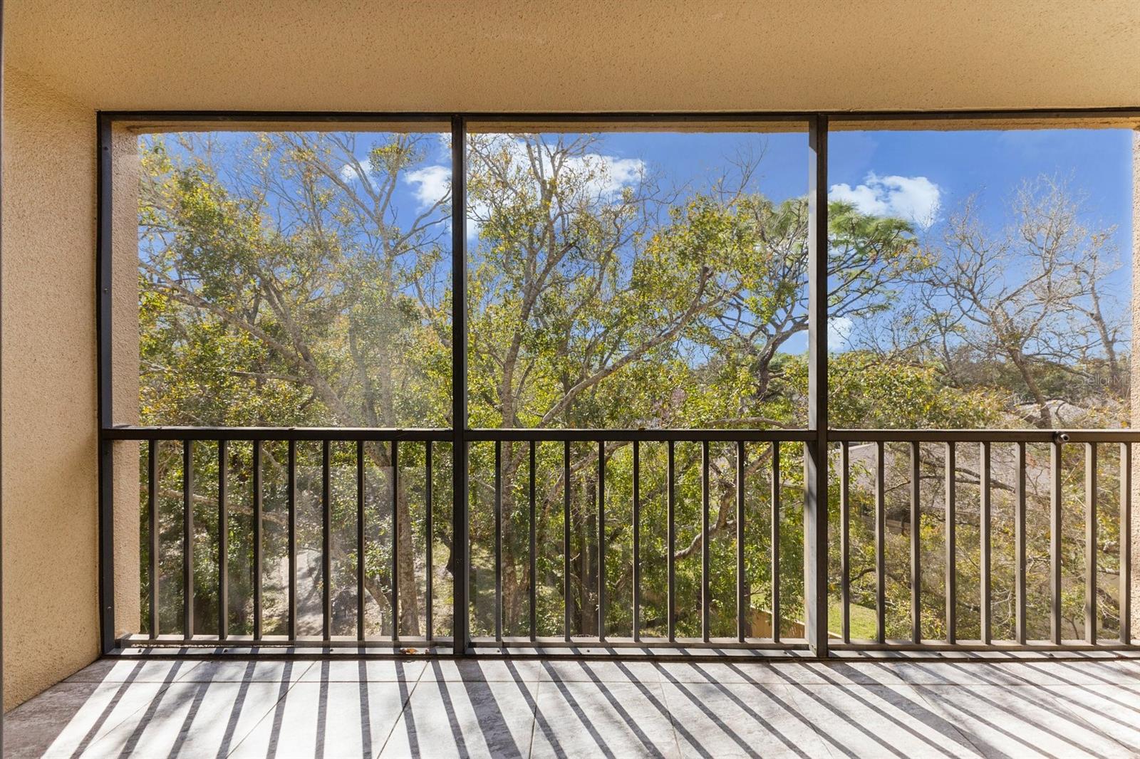 Image 12 of 75 For 3076 Eastland Boulevard 404