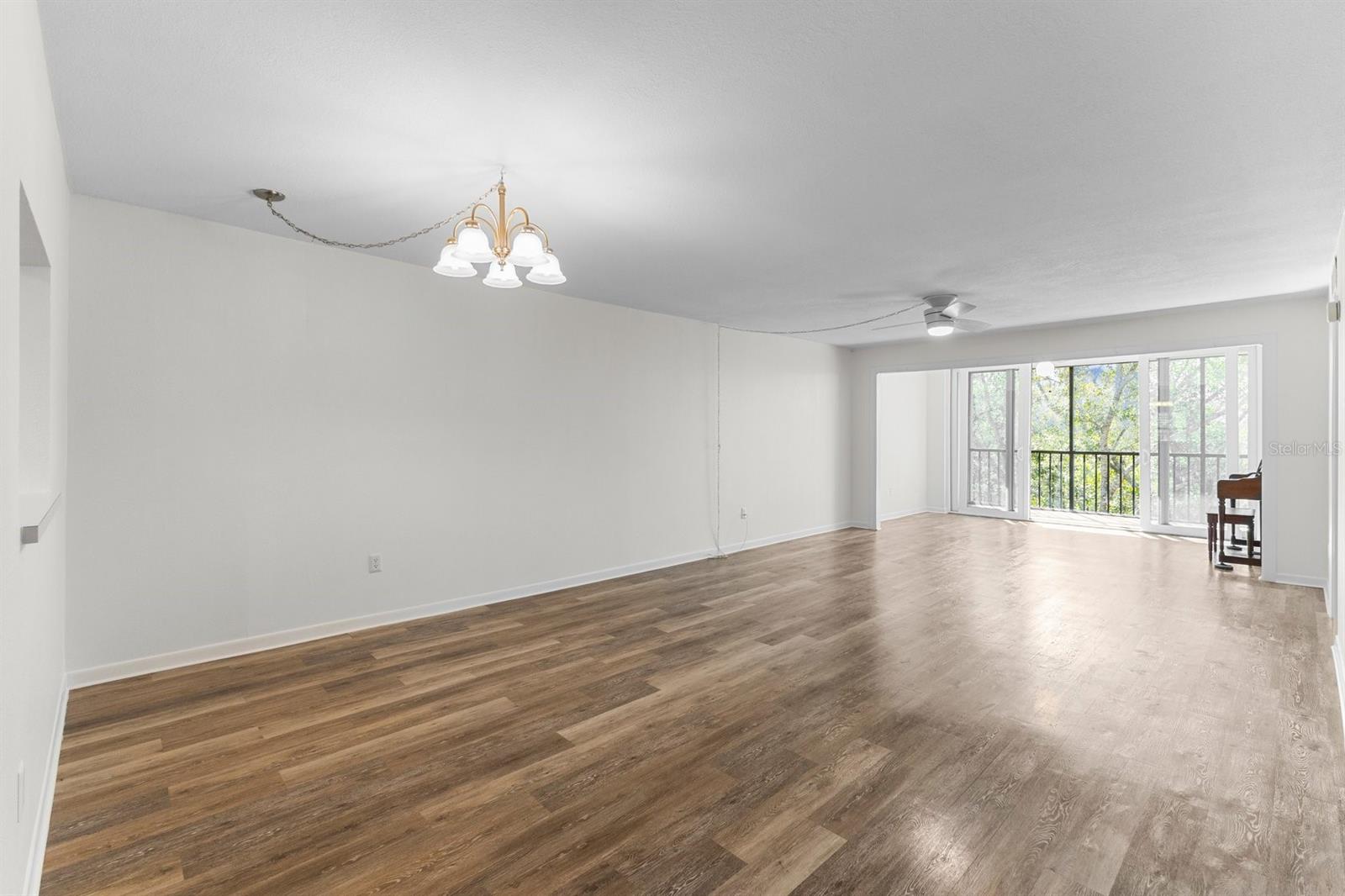 Image 8 of 75 For 3076 Eastland Boulevard 404