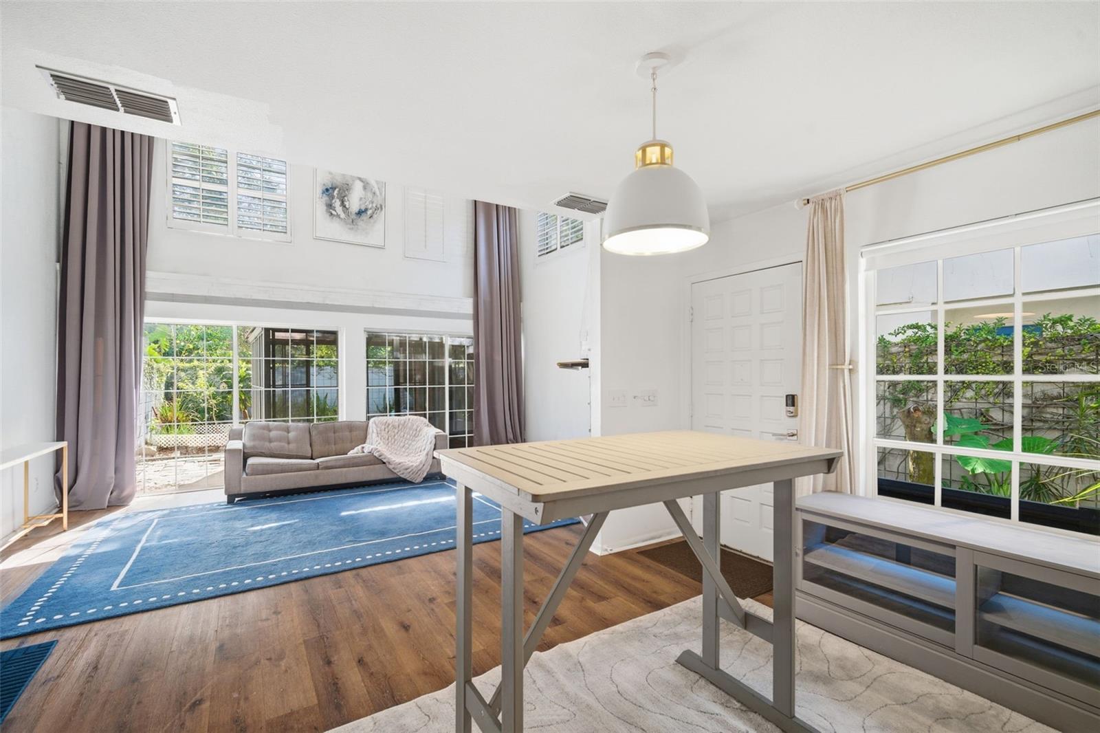 Image 11 of 85 For 4408 Bay To Bay Boulevard