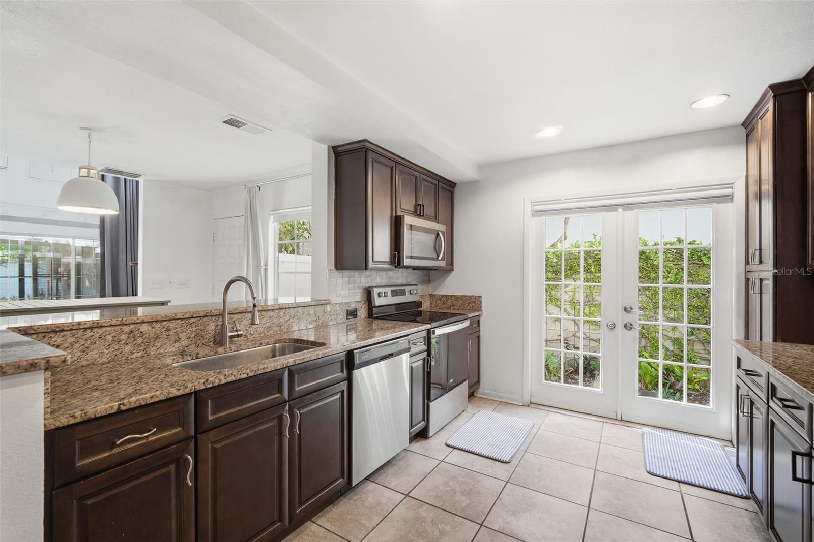 Image 15 of 85 For 4408 Bay To Bay Boulevard