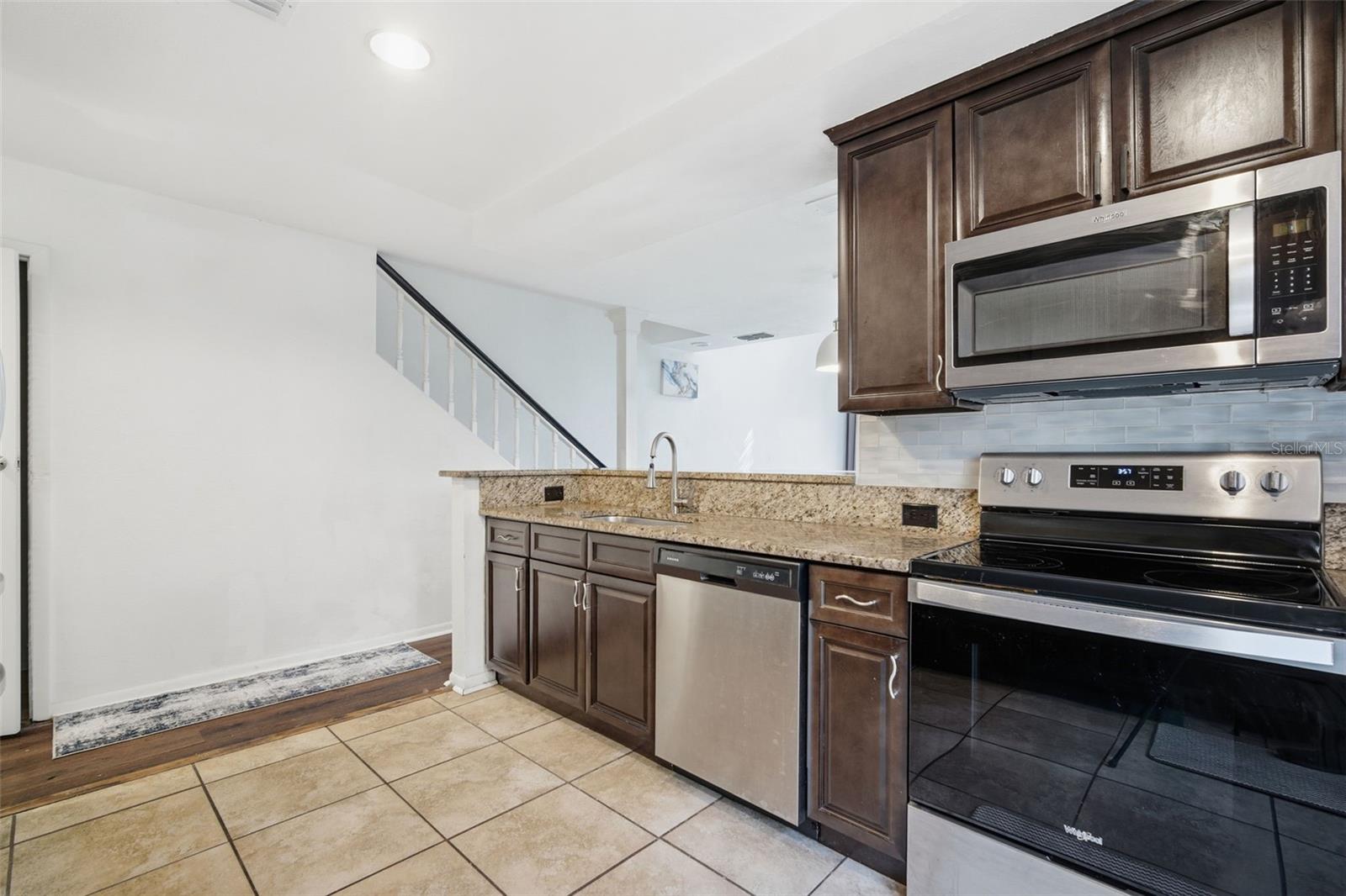 Image 18 of 85 For 4408 Bay To Bay Boulevard