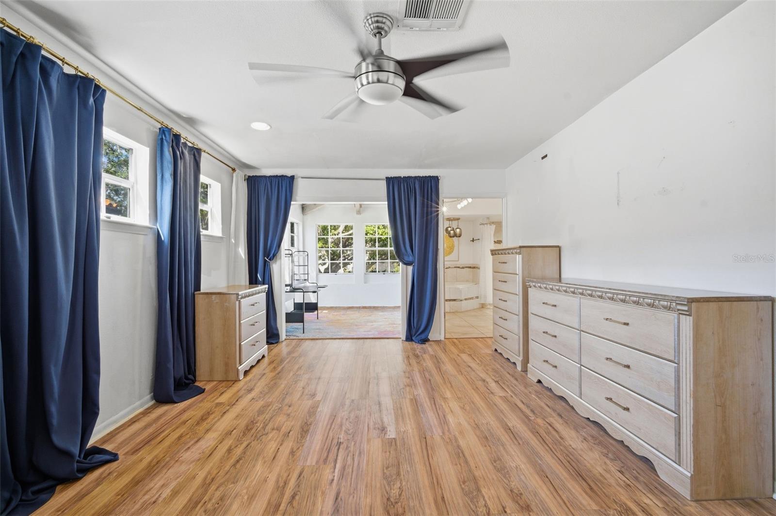 Image 21 of 85 For 4408 Bay To Bay Boulevard