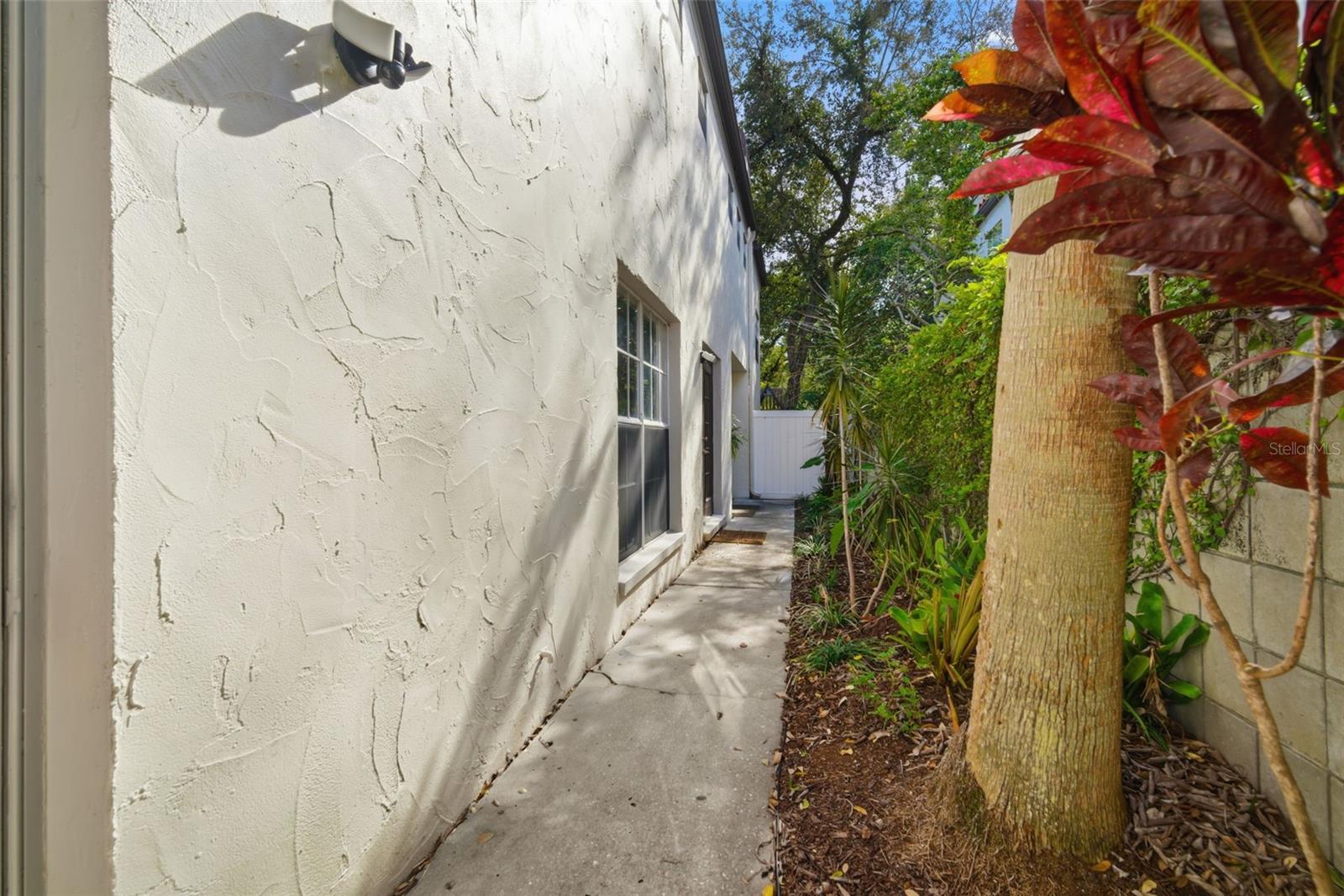 Image 3 of 85 For 4408 Bay To Bay Boulevard