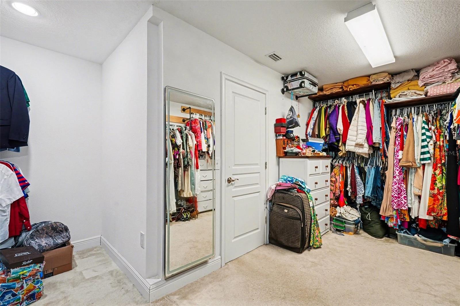 Image 20 of 39 For 1903 State Street