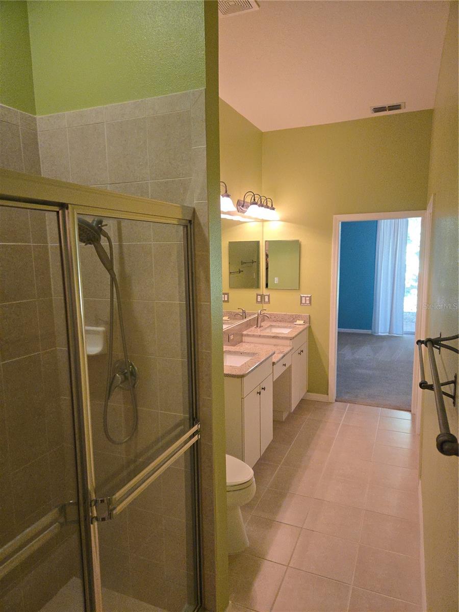 Image 18 of 23 For 7637 Wimpole Drive