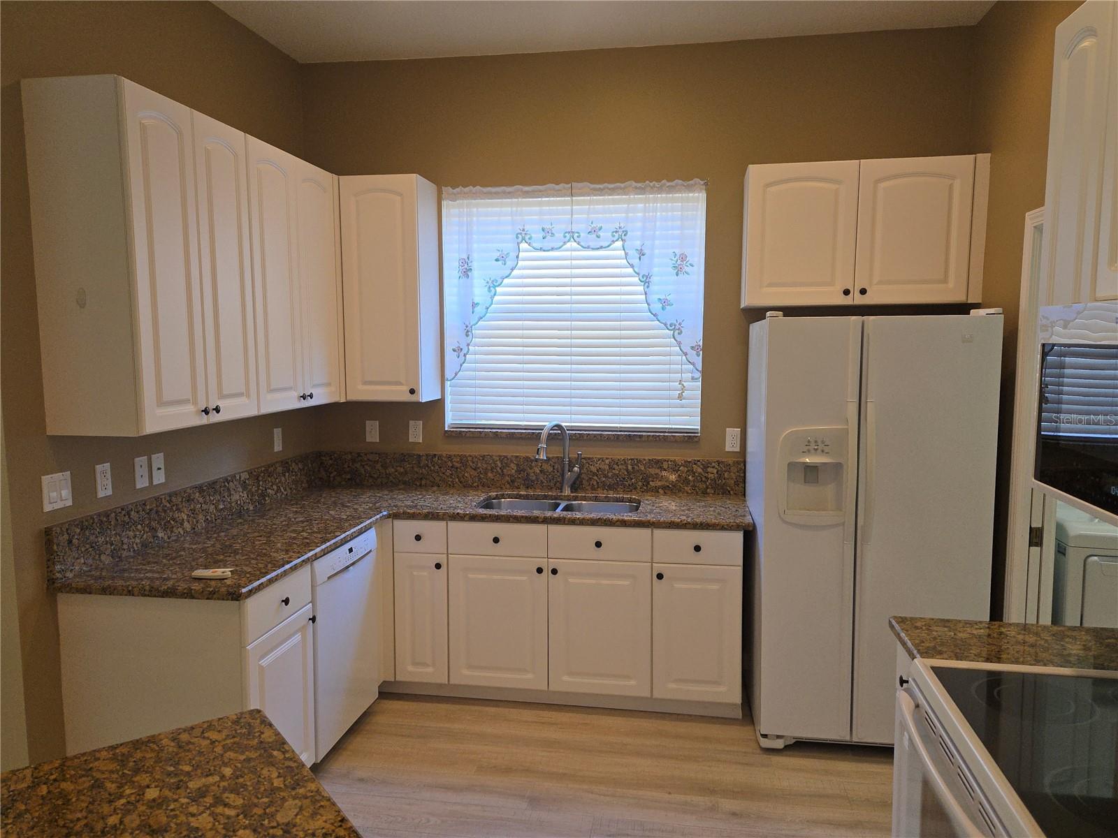 Image 7 of 23 For 7637 Wimpole Drive