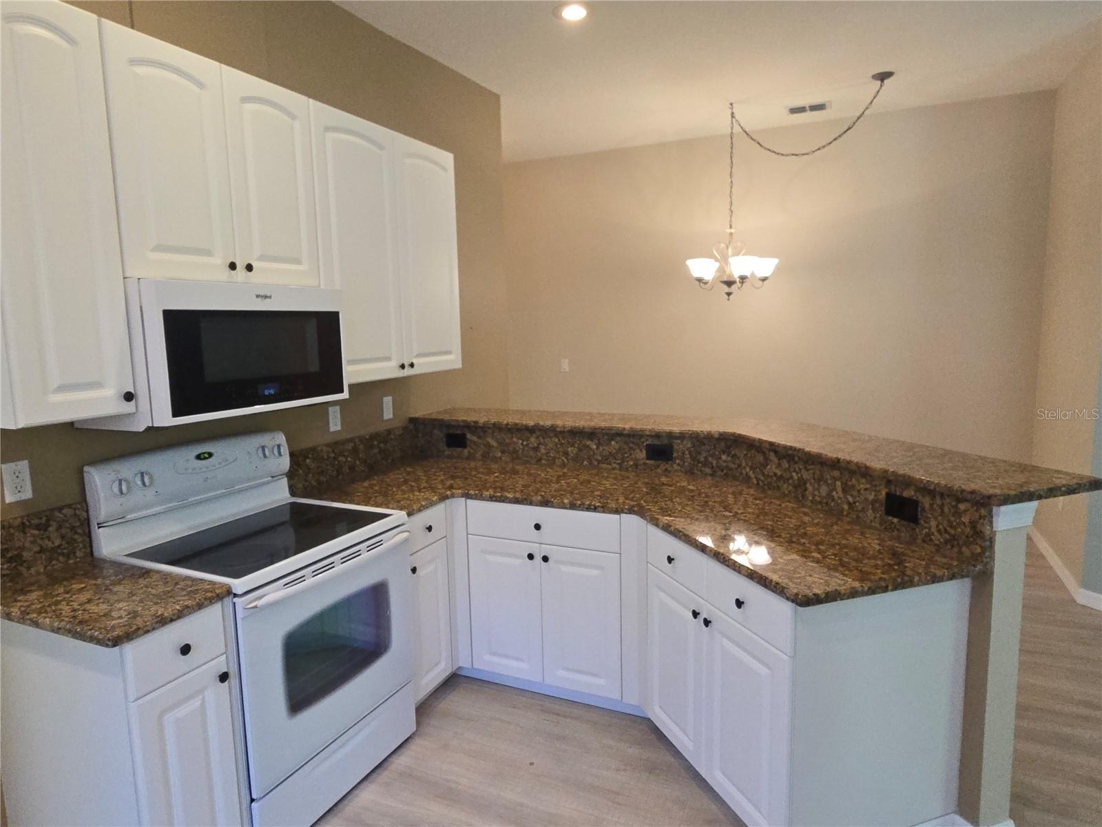 Image 8 of 23 For 7637 Wimpole Drive