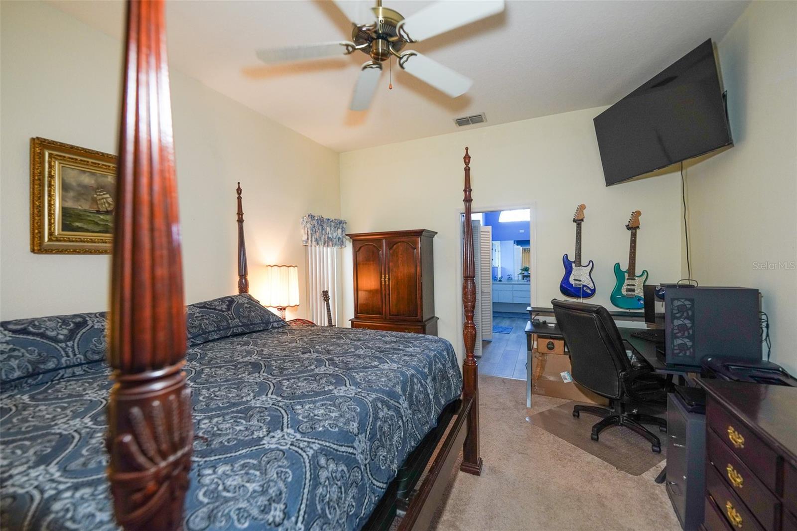 Image 14 of 32 For 7340 Flyway Drive