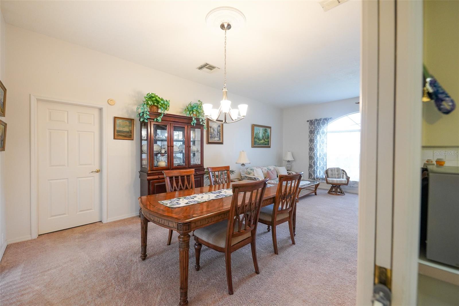 Image 6 of 32 For 7340 Flyway Drive