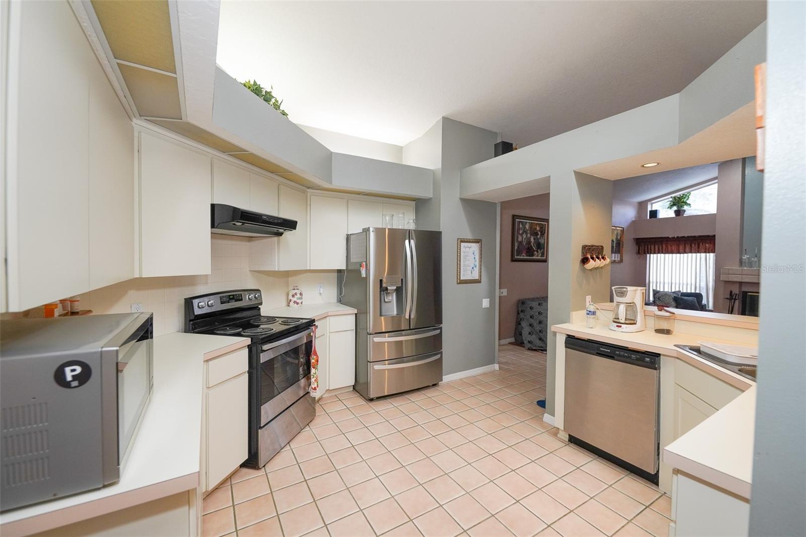 Image 9 of 32 For 7340 Flyway Drive