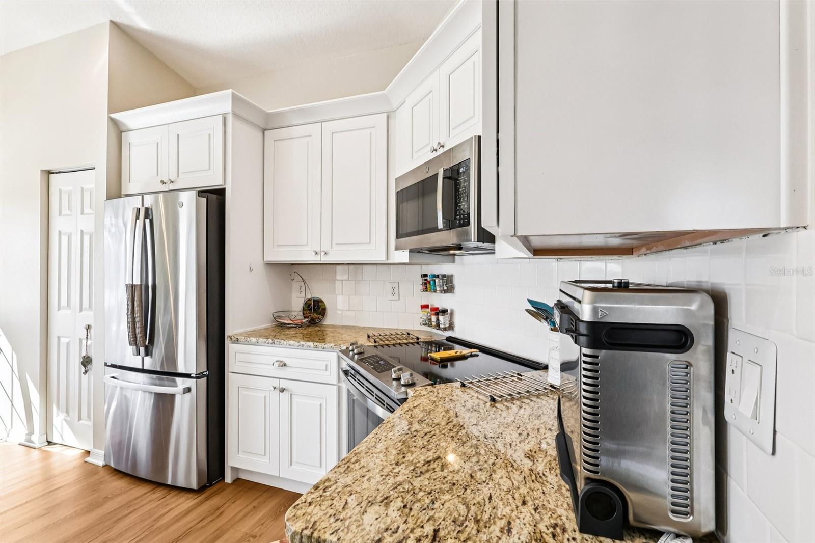 Image 14 of 29 For 1150 Goldenrod Circle Ne