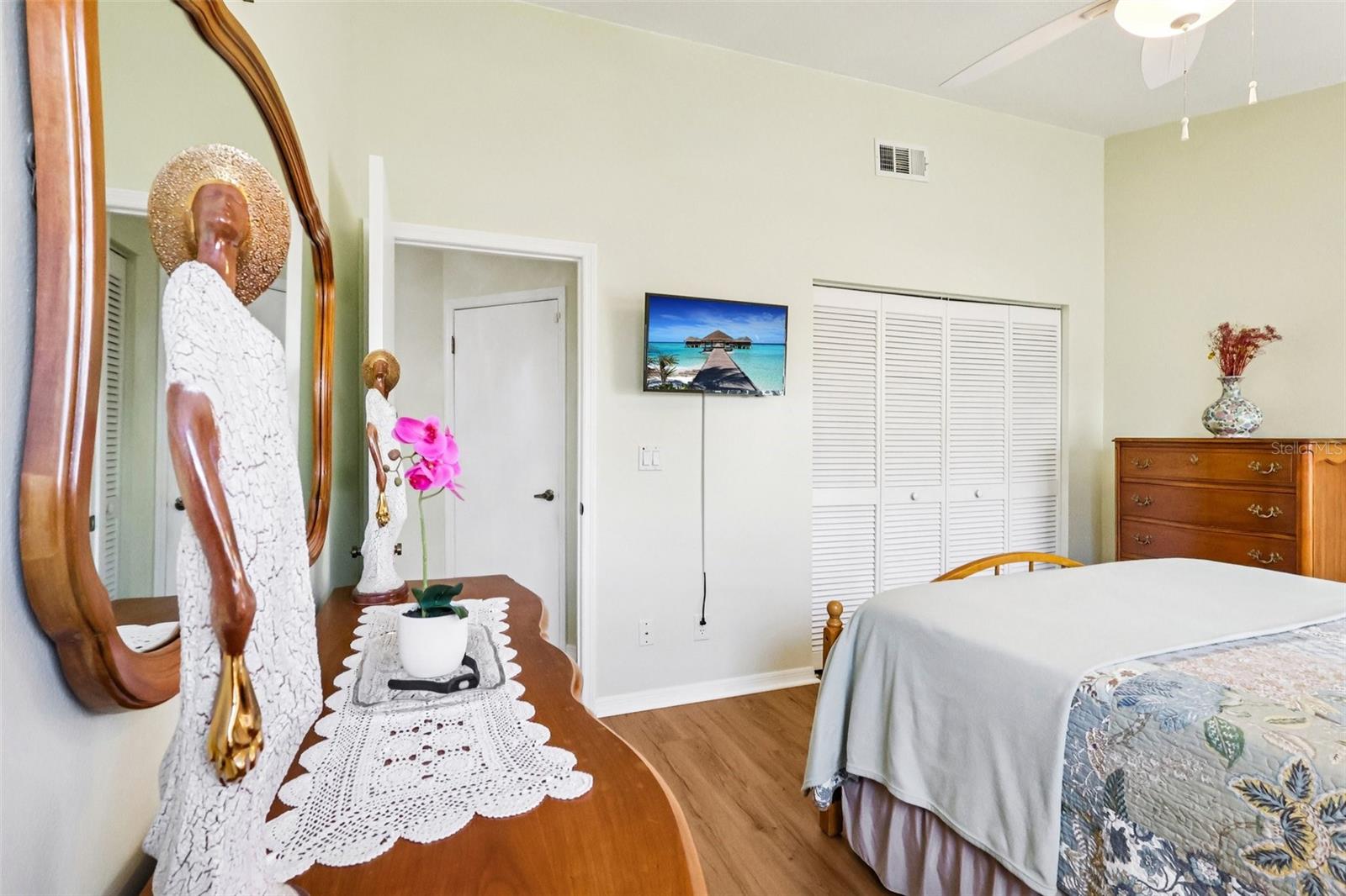 Image 17 of 29 For 1150 Goldenrod Circle Ne