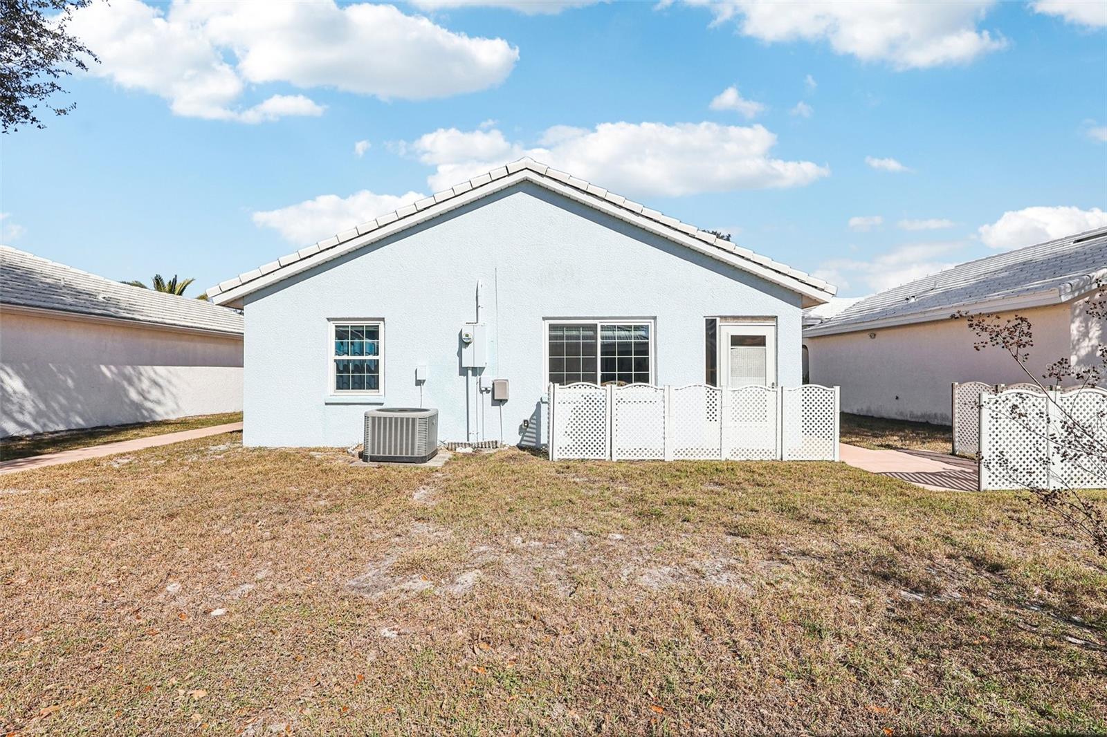 Image 28 of 29 For 1150 Goldenrod Circle Ne