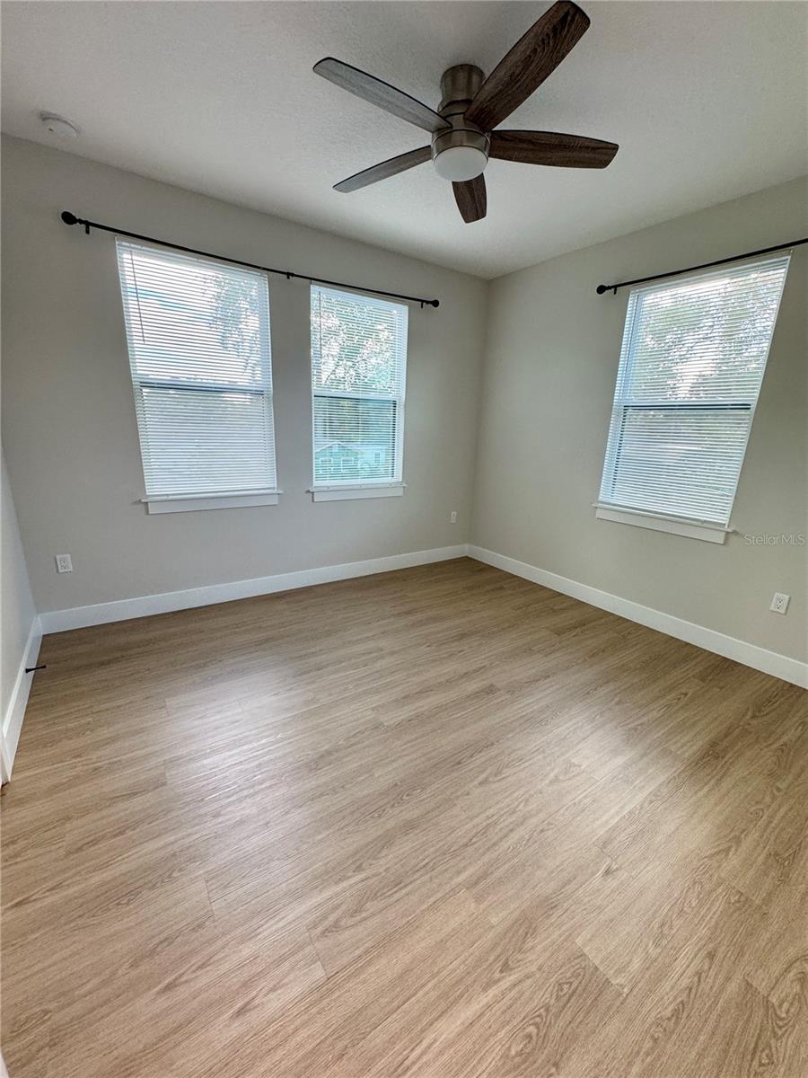 Image 14 of 15 For 1516 59th Street N