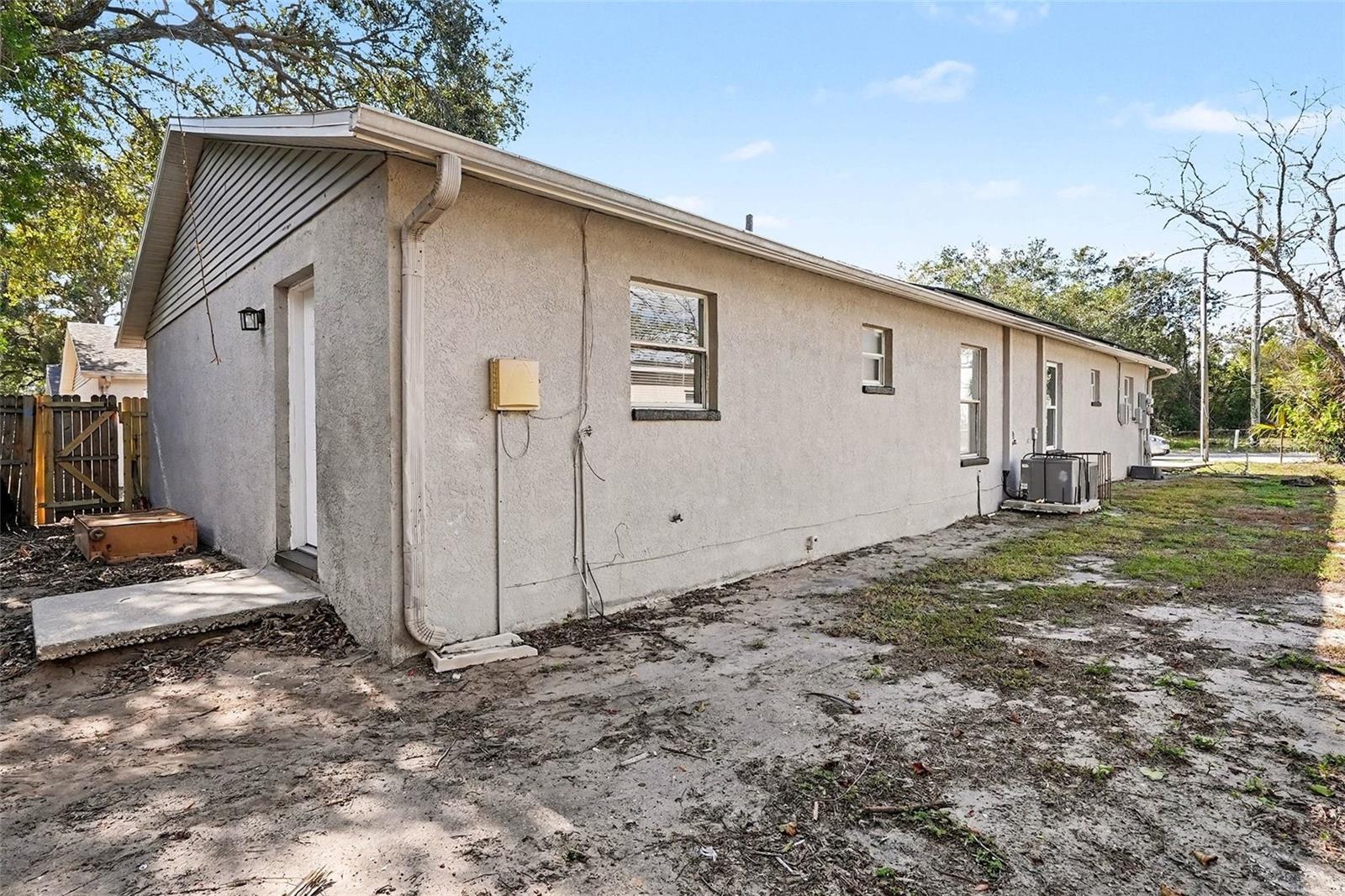 Image 14 of 15 For 3605 Temple Street