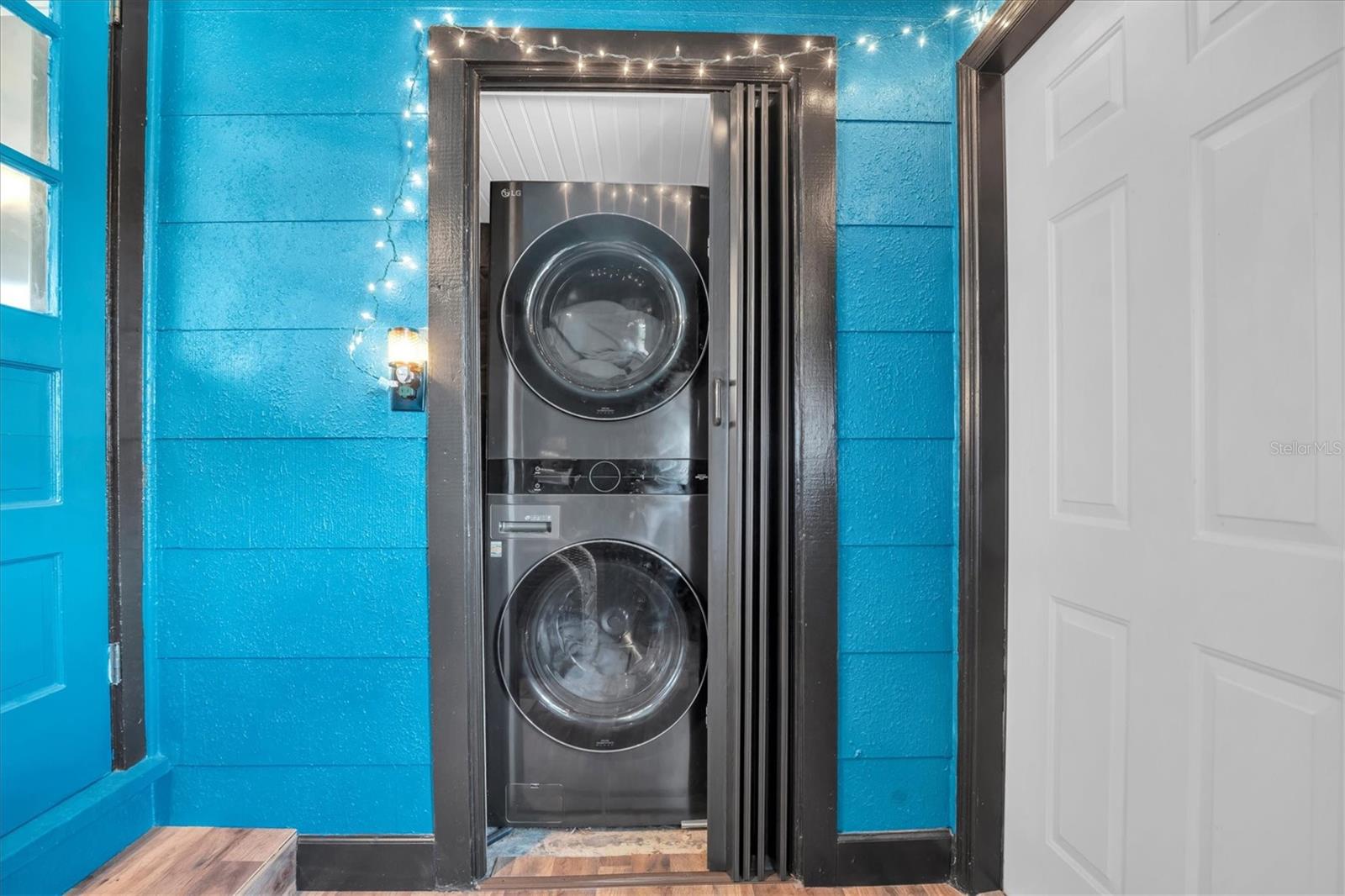 Image 16 of 30 For 4929 36th Avenue N