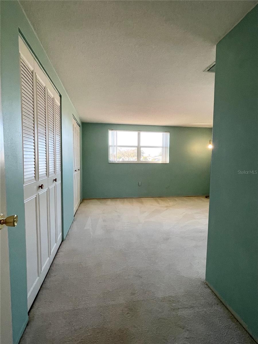 Image 13 of 28 For 10120 Willow Drive