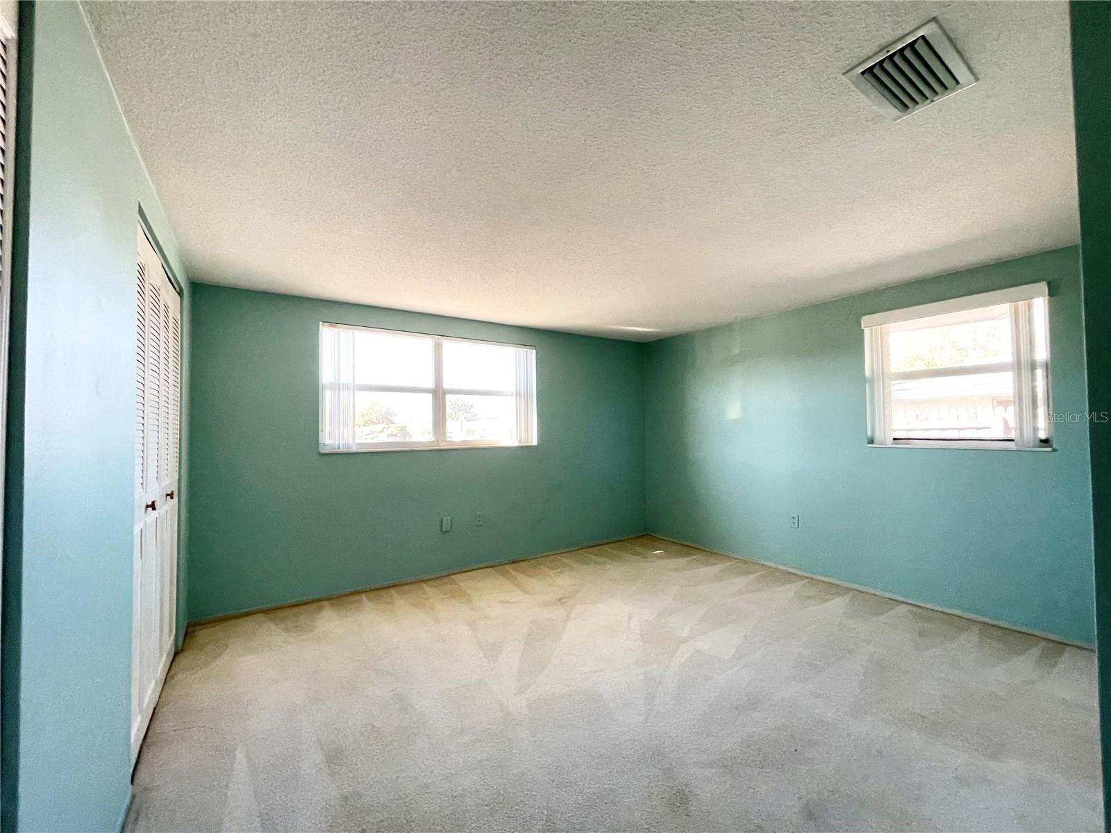 Image 14 of 28 For 10120 Willow Drive