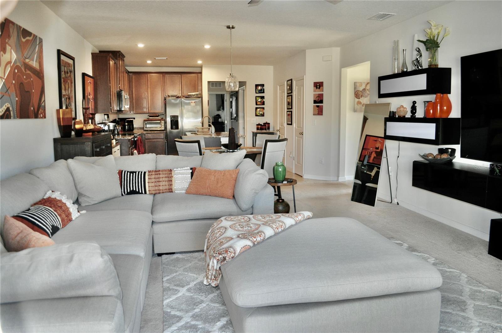 Image 17 of 27 For 17945 Turning Leaf Circle