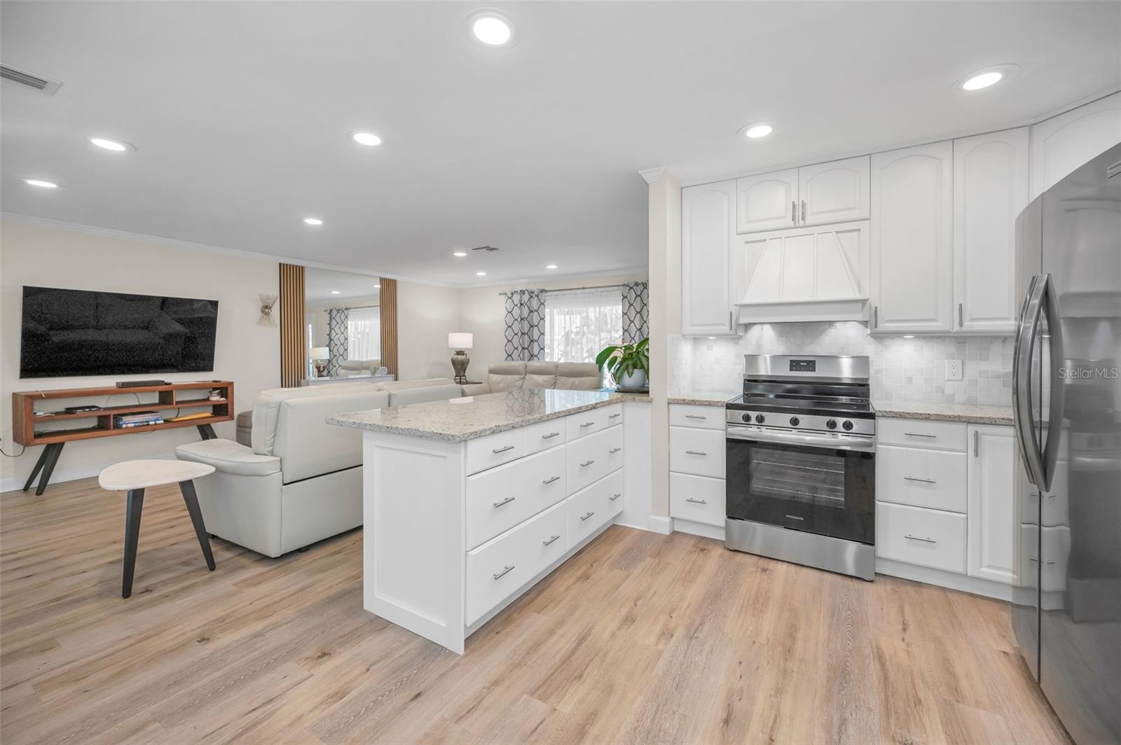 Image 14 of 42 For 1137 Lanyard Street