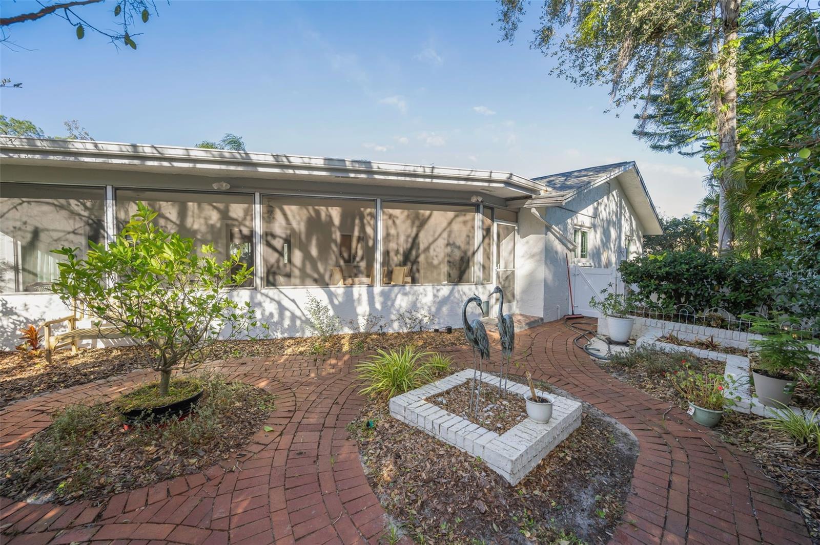 Image 27 of 42 For 1137 Lanyard Street