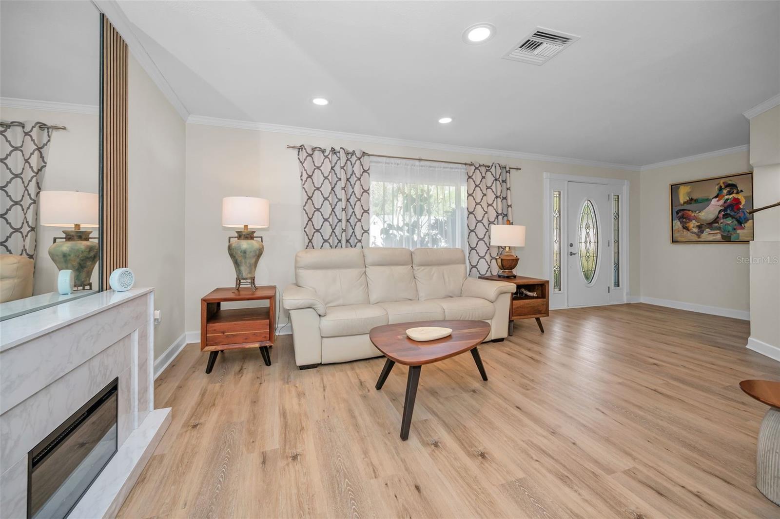 Image 6 of 42 For 1137 Lanyard Street