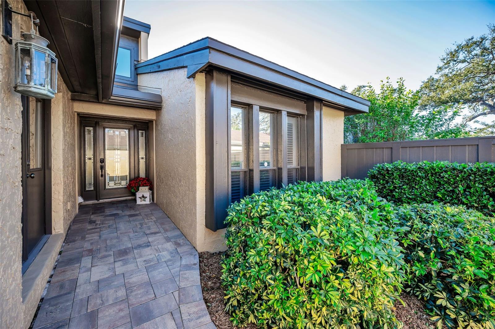 Image 12 of 100 For 13300 Indian Rocks Road 101