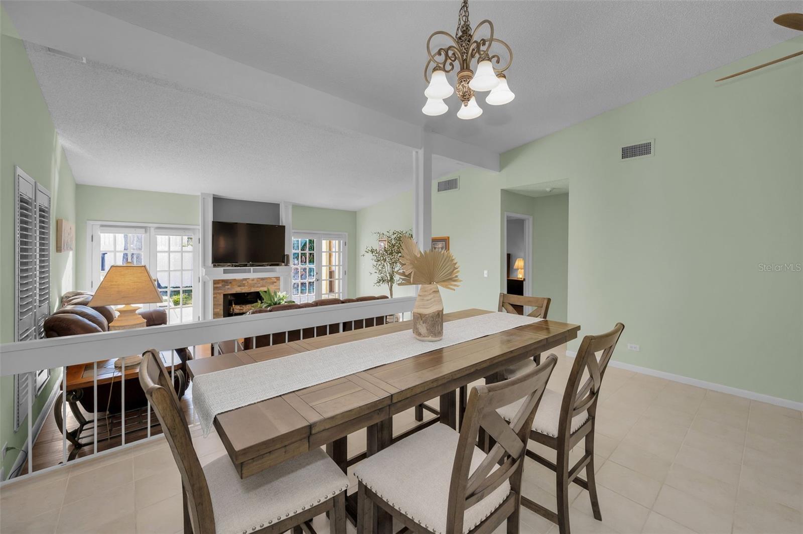 Image 22 of 100 For 13300 Indian Rocks Road 101