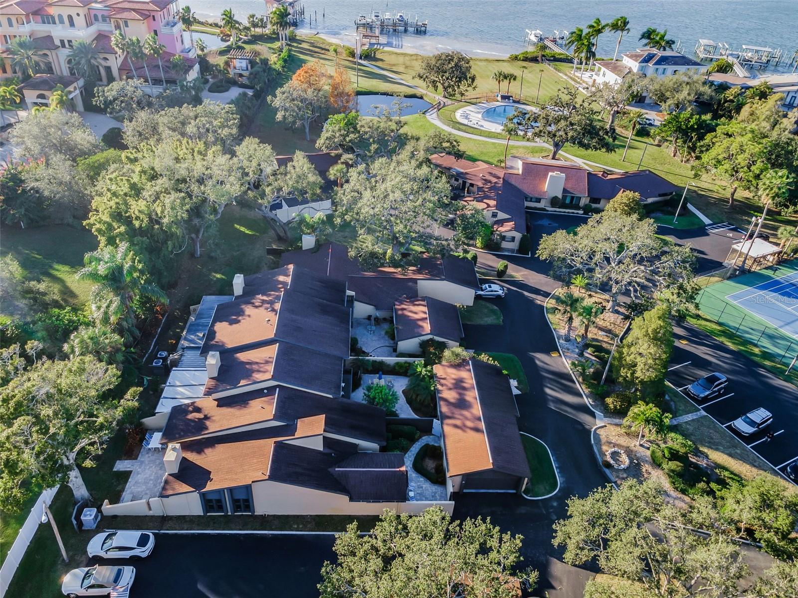 Image 52 of 100 For 13300 Indian Rocks Road 101